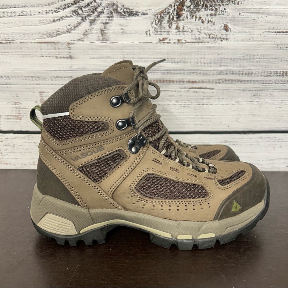 Vasque Men's Tan Hiking Boots size 7M